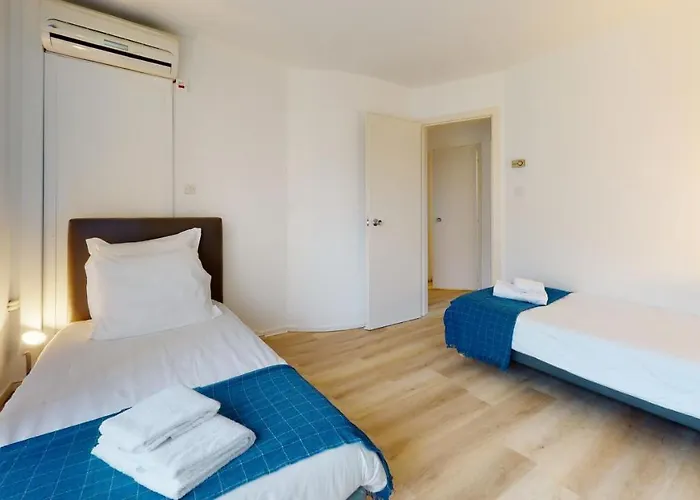 Maison Mandarine 5 Bedrooms 180m2 Hébergement de vacances